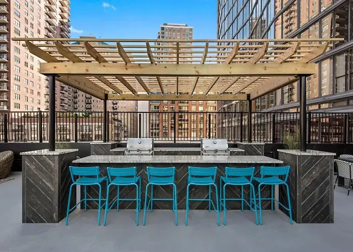 Apartamento Downtown Penthouse Views Gym, Parking #1
