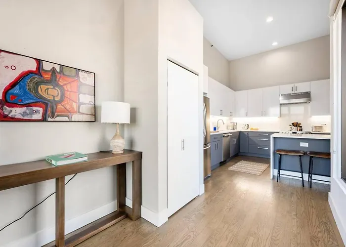 Apartamento Downtown Penthouse Views Gym, Parking #1