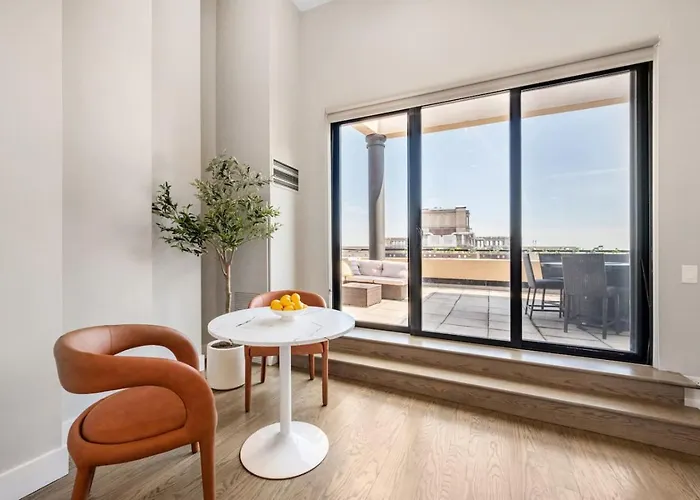 Downtown Penthouse Views Gym, Parking #1 * Chicago
